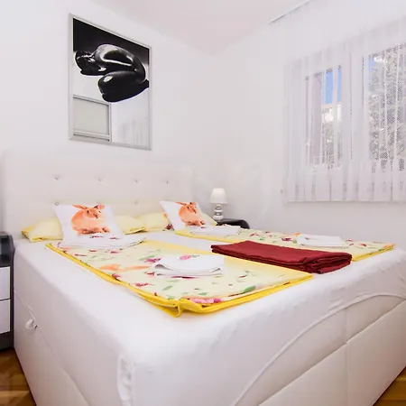 Appartement Ana By Interhome Trogir